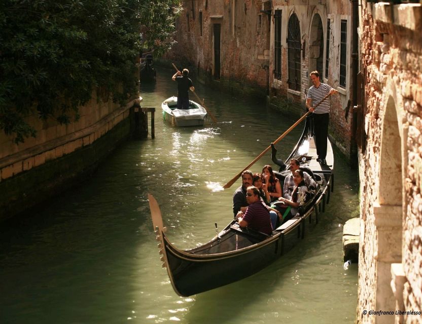 Venice Combo: Gondola, St. Mark’s Basilica Pala d'Oro option - The Shared Gondola Ride: Canal Views, La Fenice, and the Grand Canal