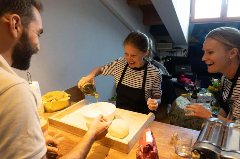 Venice: Cooking Class + Guitar Concert at Chef's Francesco - What Makes the Teaching Style Work in a Home Kitchen