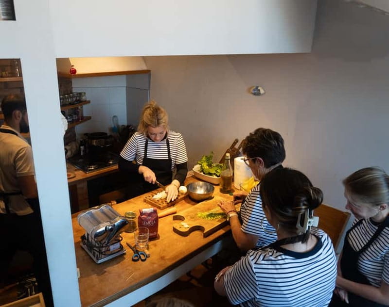 Venice: Cooking Class + Guitar Concert at Chef's Francesco - Practical Stuff: Meeting Point, Timing, and What to Expect