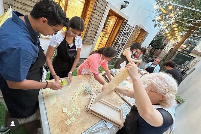 Venice Cooking Class in Mestre – Pasta & Tiramisu, wine and more - Entering the home kitchen: what the group experience actually feels like