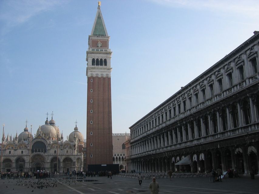 Venice: Doge's Palace and Basilica Skip-the-Line Guided Tour - What to wear and bring for this Venice day