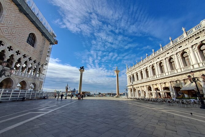 Venice: Doge's Palace and St. Mark's Basilica Fast Access Tour - Doge’s Palace in 60 minutes: Golden Staircases and council rooms