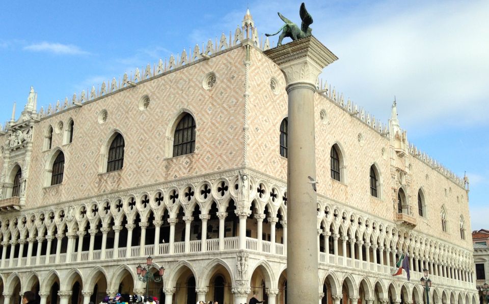 Venice: Doge's Palace and St. Mark's Private Walking Tour - Finding Your Guide in Piazzetta di San Marco