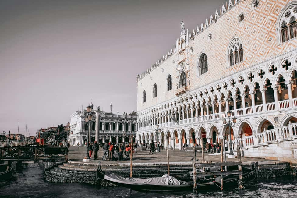 Venice: Doge's Palace, Bridge of Sighs, Prisons, Correr & Audioguides - Priority entry to the Ducal Palace: skip the worst of the line