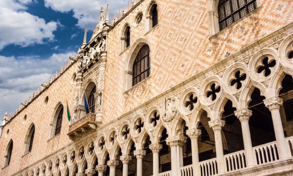 Venice: Doge's Palace & Bridge of Sighs Small Group Tour - Getting In: Skip-the-Line Tickets and the Reality of Security