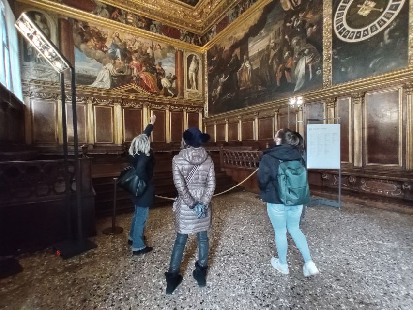 Venice: Doge's Palace Guided Tour with Optional Gondola Ride - Skip-the-line entry at Doge’s Palace (and why 2 hours feels right)