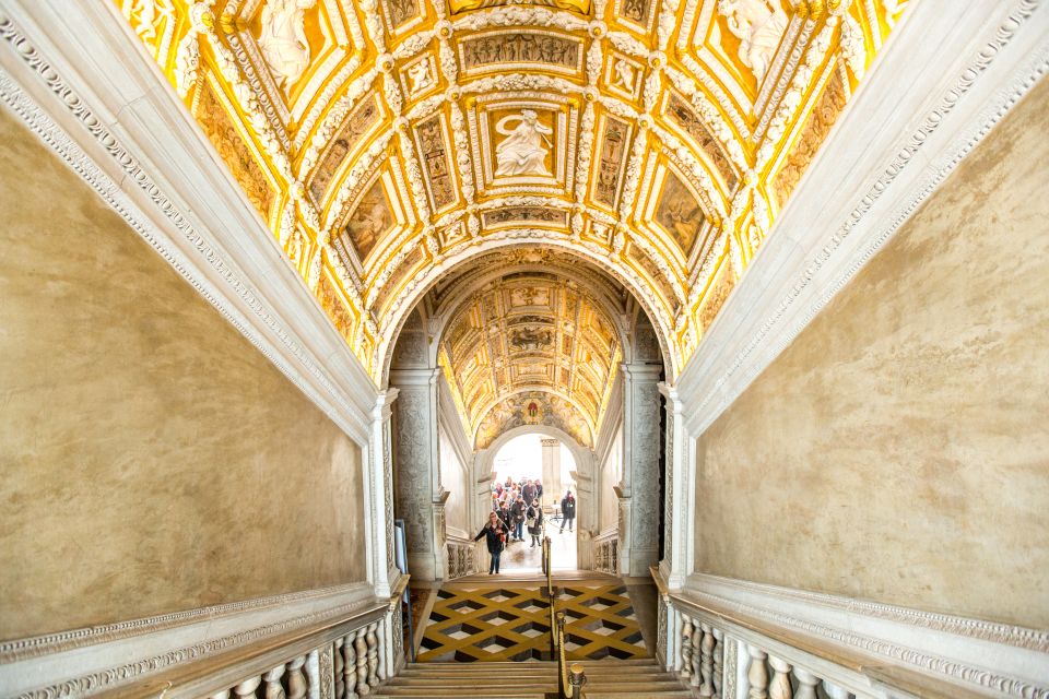 Venice: Doge's Palace Skip-the-Line Tour with Prisons - Skip-the-line entry: worth it, but don’t expect zero waiting