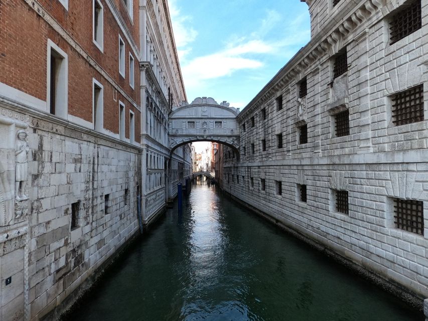 Venice: Doge's Palace & St. Mark's Basilica Tour - Entering Doge’s Palace with skip-the-line access