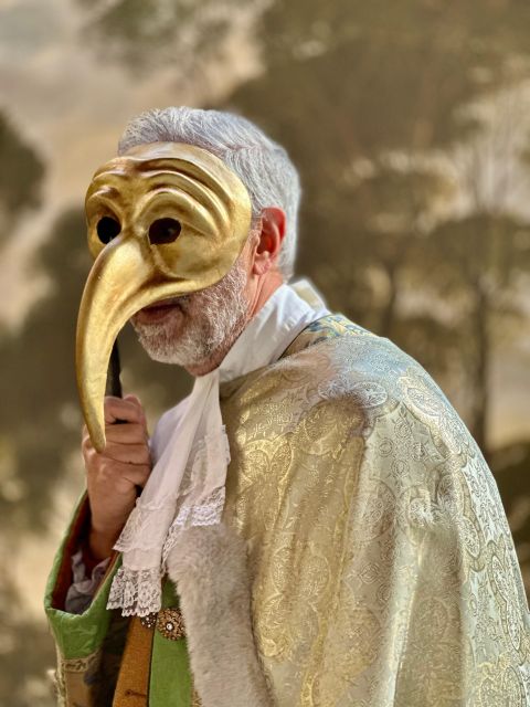Venice: Dress-Up Experience - Choosing Your Look: Costumes, Corsets, and the Instant Character Switch