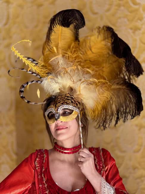 Venice: Dress-Up Experience - Finding the Studio Near Canal Grande and Strada Nova