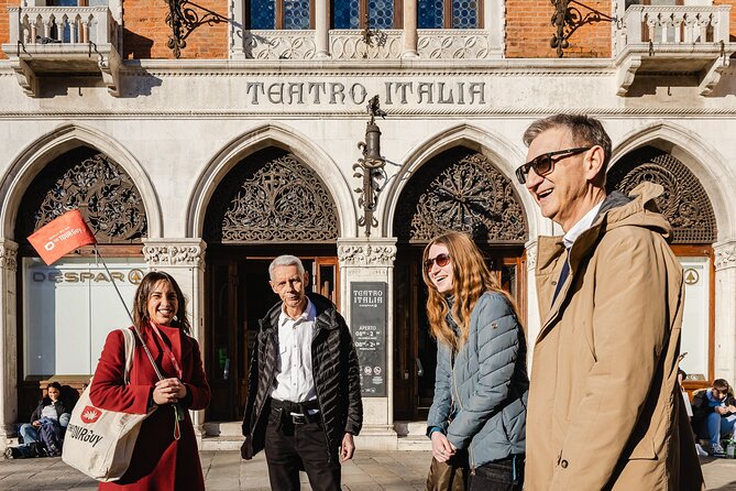 Venice Evening Food Tour: Bites, Drinks & Sit-Down Dinner - Strada Nova: Fish Cicchetti and an Ombria Pour