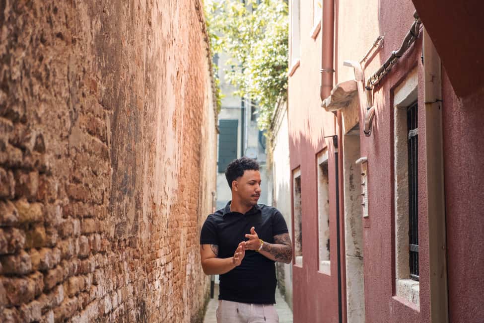 Venice: Exclusive Photoshoot in Hidden Locations - Price and value: what $96.29 covers (and what it doesn’t)
