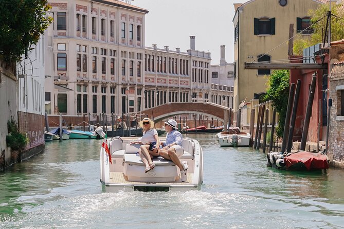 Venice: Explore Venice on Electric Boat - Silent canals on a small electric boat
