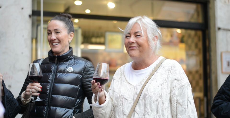 Venice: Food Tasting Tour with Cicchetti and Wine - Cicchetti and wine across three Venice districts