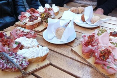 Venice Food Tour - Meeting point at Campo Santi Giovanni e Paolo: easy to find, easy to return