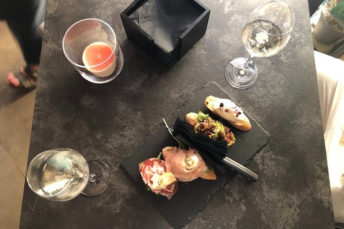 Venice Food Tour with 6+ Tastings with Cicchetti, Spritz & More - Cannaregio Streets and Bacari Vibes: Where the Snacking Happens