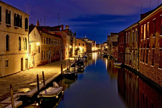 Venice Ghost & Legends Walking City Tour - San Zanipolo (Santi Giovanni e Paolo): Doges, Graffiti, and a Murky Lagoon Tale