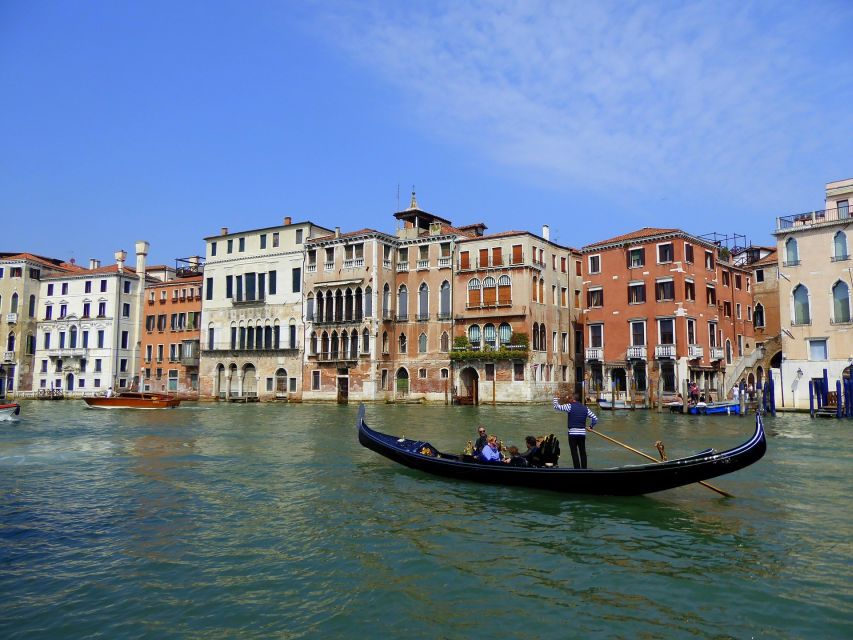 Venice: Gondola Ride and St Mark's Basilica - A Guided Look at Byzantine Art (Without the Museum Vibe)