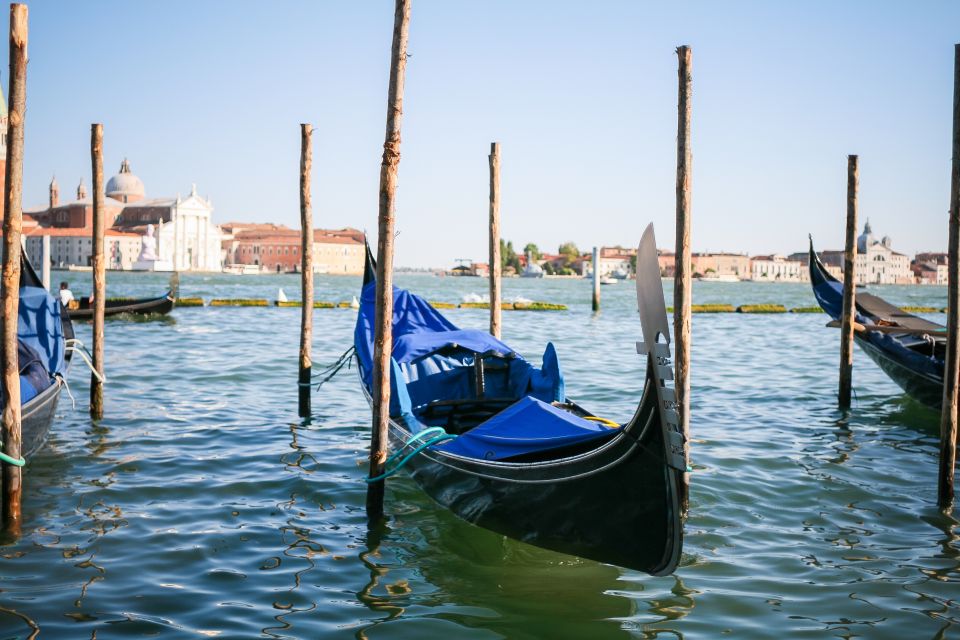 Venice: Gondola Ride and St. Mark's Basilica Tour - Key things to know before you go