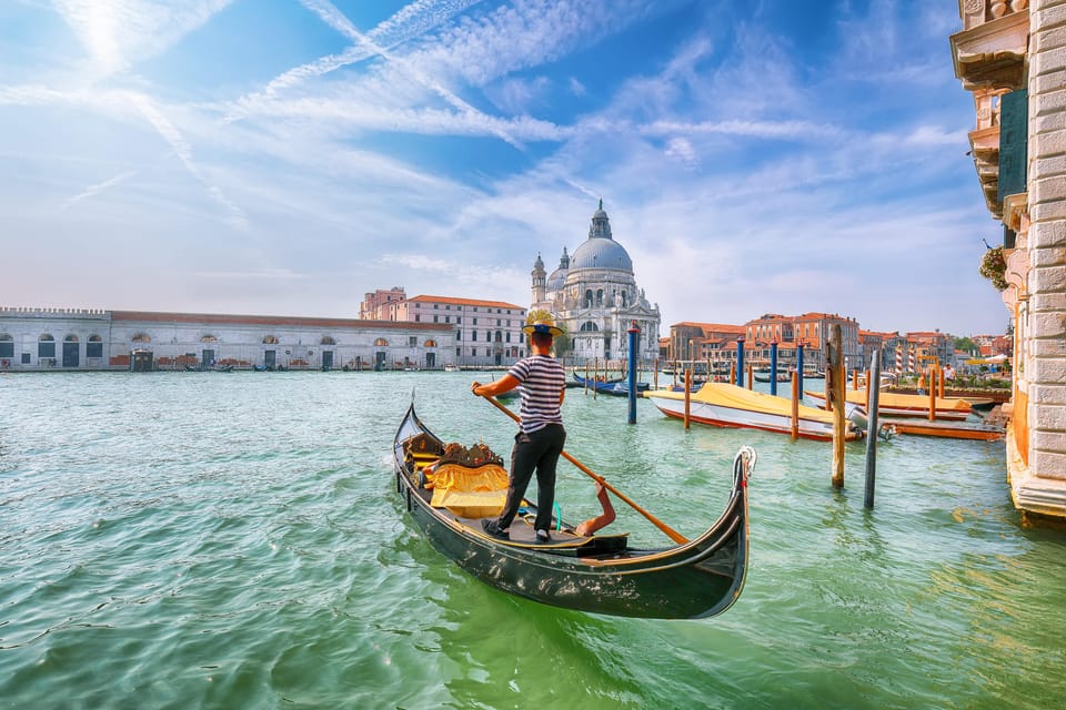 Venice: Gondola Ride with Live Guide or Audio Guide - A 30-Minute Gondola That Feels Like the Main Event