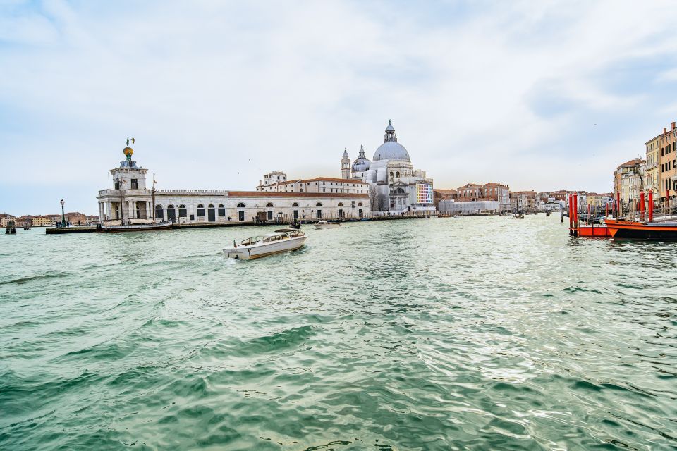Venice: Grand Canal Boat Tour - Della Costituzione glass bridge: the modern twist near Calatrava