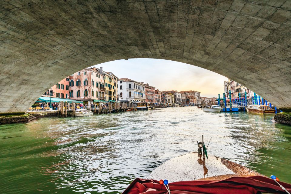 Venice: Grand Canal Boat Tour - How the guide narration improves your photos and planning