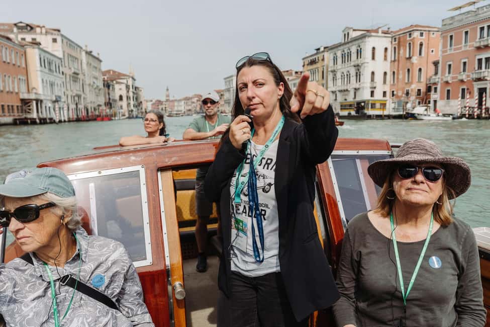 Venice: Grand Canal by Boat with Expert Guide - Boarding the motorboat: what small-group really changes