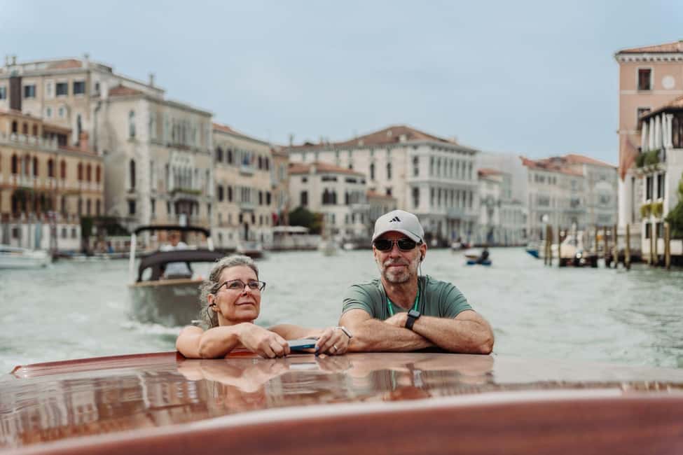 Venice: Grand Canal by Boat with Expert Guide - Bridge of Sighs: the view changes when you’re floating