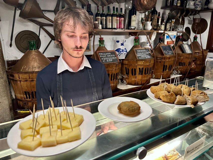 Venice: Guided City Highlights and Street Food Tour - Who should book, and who should skip it