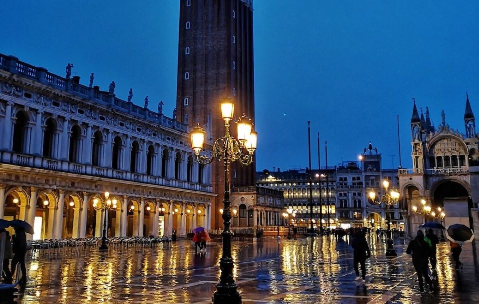 Venice: Guided Night Walking Tour & Saint Mark's Basilica - Piazza San Marco Turns Quiet After Dark