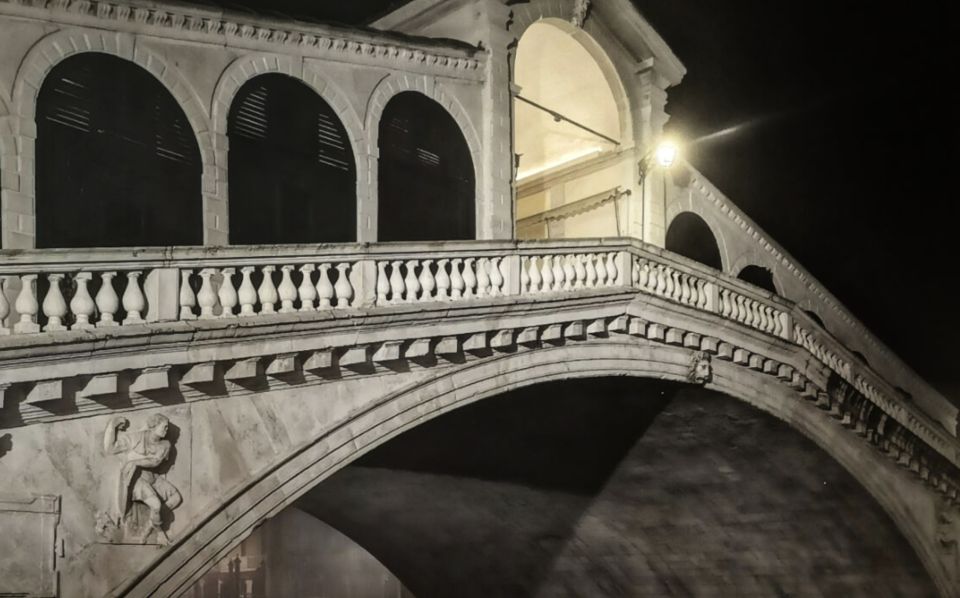 Venice: Guided Night Walking Tour & Saint Mark's Basilica - Price and Value: Is $149.54 Worth It?