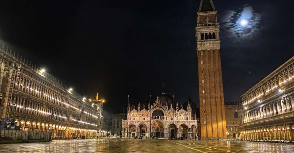 Venice: Guided Night Walking Tour & Saint Mark's Basilica - Getting Oriented: Torre dell’Orologio and the Campanile