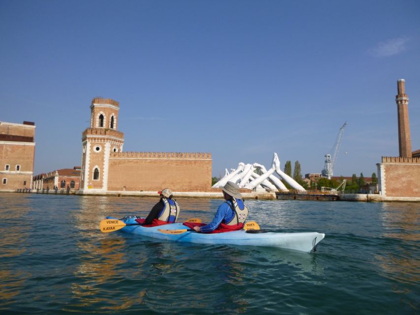 Venice: Hidden Canal Gems Kayak Tour with Certified Guide - The 10-Minute Safety Briefing and Kayaking Tutorial That Sets the Pace