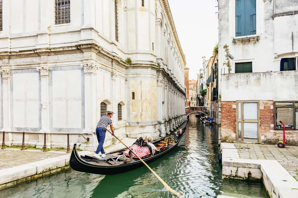 Venice: Highlights and Hidden Gems Night Walking Tour - The quiet lanes: best for stories, silhouettes, and calmer sightseeing