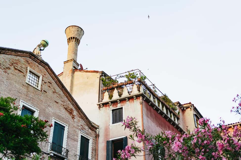 Venice: Highlights and Hidden Gems Night Walking Tour - Who should book this night walk (and who should skip it)