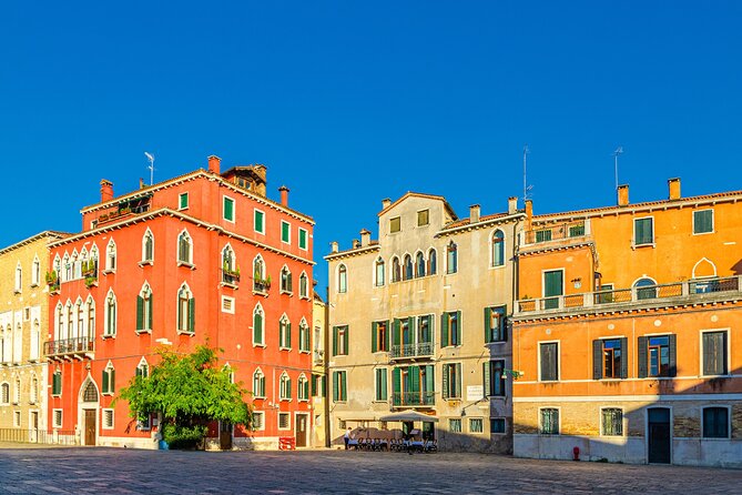 Venice: Holy Heist Self-Guided Adventure & Walking Game - Where you start (Ponte della Paglia) and where you finish (Palazzo Bellavite)