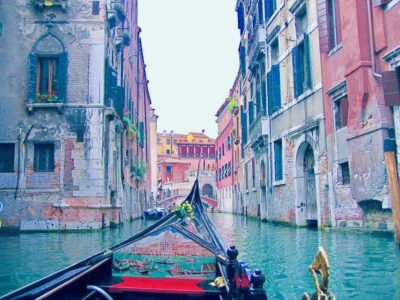 Venice in a Day: City Sightseeing Tour by Land & Water - Walking Venice from St Mark’s Square to Castello: squares, canals, and power