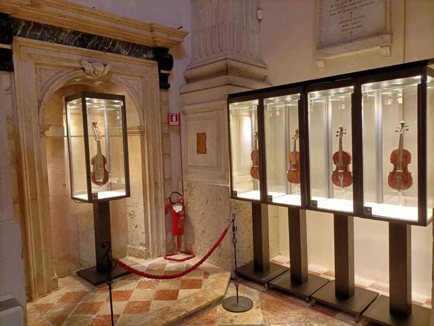 Venice: Interpreti Veneziani Concert at Church of San Vidal - Finding San Vidal: the practical navigation reality in Venice