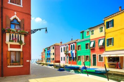 Venice Islands Cruise: Murano Glass, Rainbow Burano & Torcello - Murano Glass Furnace Time: What You Really See in 30 Minutes