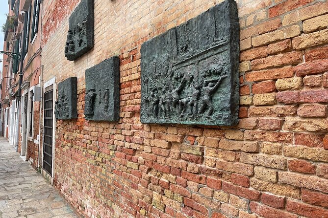 Venice: Jewish Ghetto Walking Tour with Synagogues Visit - Best fit: who should book this Jewish Ghetto tour