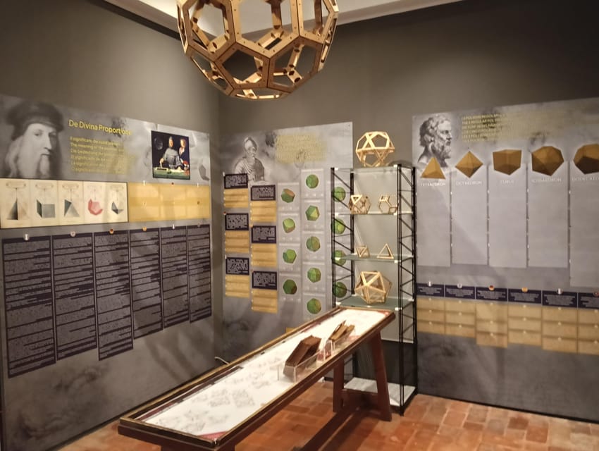 Venice: Leonardo Da Vinci Museum Entrance Ticket - Gifts, photos, and the bookshop discount