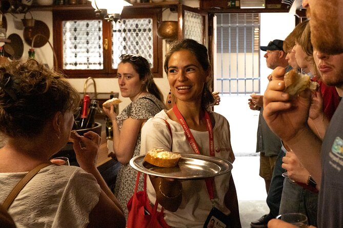Venice Like a Local: Food, Wine & Spritz Tour with Traghetto Ride - Wine Tastings and Spritz: What You’re Actually Learning to Taste