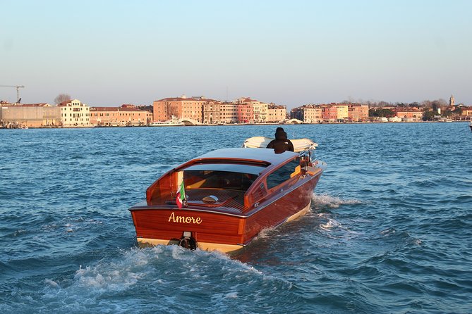 Venice Marco Polo Airport Link Arrival Transfer - The Shared Boat Ride: How Long It Takes and Why Timing Feels Different in Venice