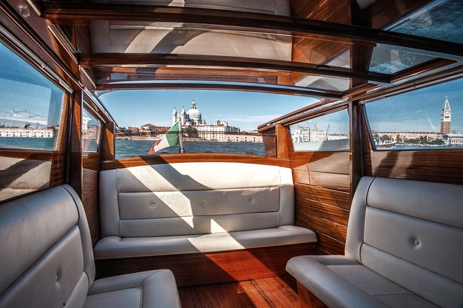 Venice Marco Polo Airport Private Arrival Transfer via Motorboat - How the meet-and-greet flow works at the airport
