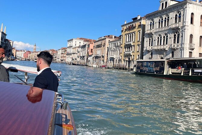 Venice: Marco Polo Airport Private Transfer to Hotel by Car& Boat - Timing hiccups to watch: festivals and expectations