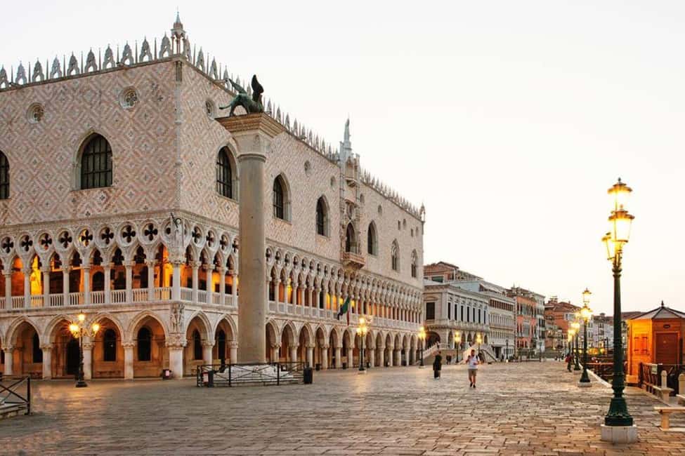 Venice: Murano and Burano Half-Day Lagoon Trip - San Marco’s brief pause: a quick break, not a sightseeing block