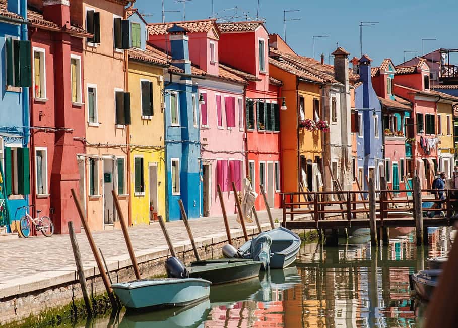 Venice: Murano, Burano and Torcello Islands Tour - Murano Glassblowing: What the Included Visit Really Gives You