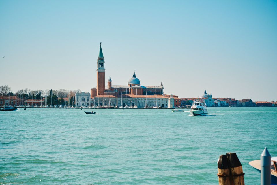 Venice: Murano & Burano Panoramic Boat Tour w/ Glassblowing - How the guided experience really works (and where you control it)