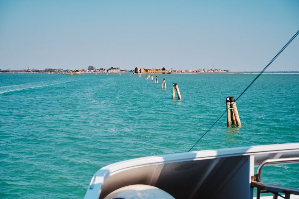 Venice: Murano & Burano Panoramic Boat Tour w/ Glassblowing - Murano pacing reality: you’re here to watch, not to roam