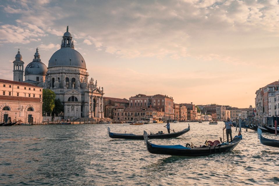 Venice: Off the Beaten Path Private Gondola Ride - Degli Scalzi Bridge and Ca’ Foscari: The Grand Canal Without the Stress